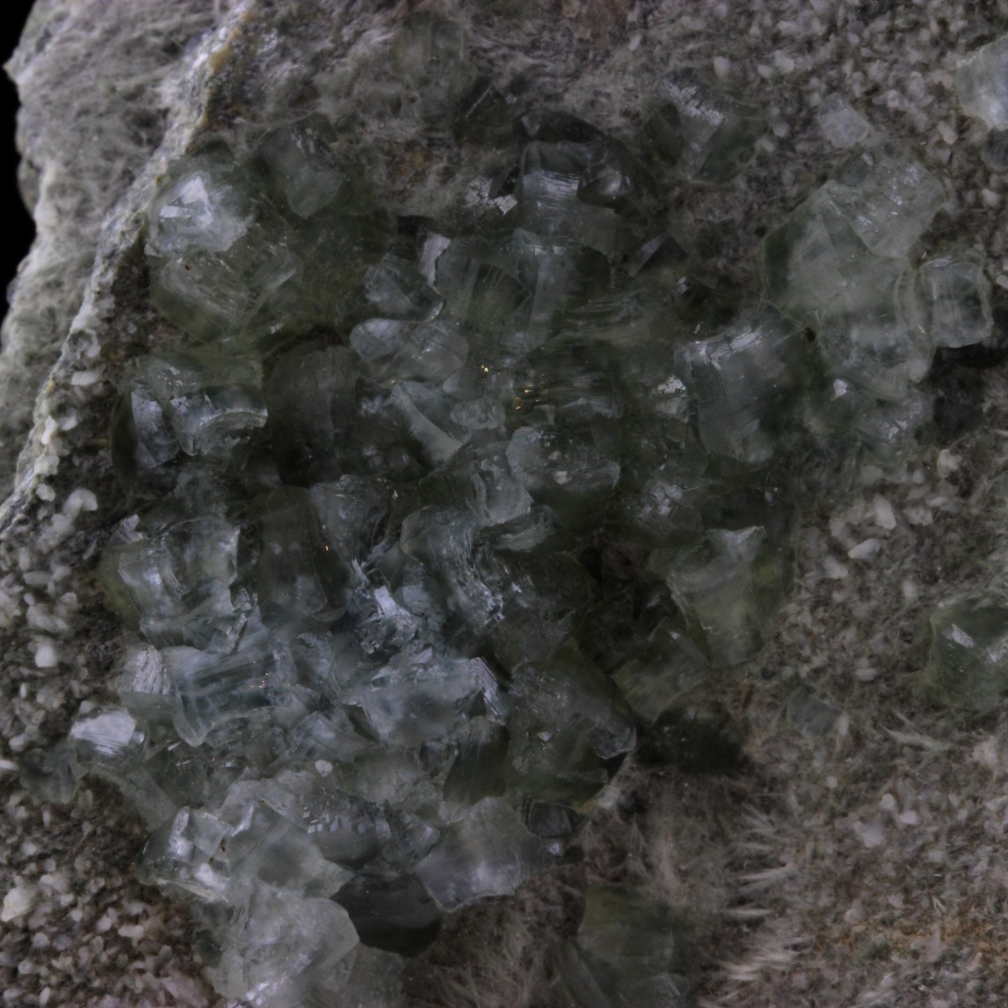 Prehnite. 2915.0 carats. La Combe de la Selle, St Christophe-en-Oisans, Isère, France