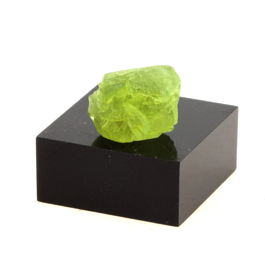 Péridot. 8.77 carats. Skardu District, Baltistan, Pakistan