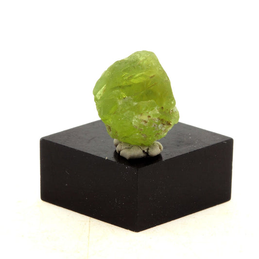 Péridot. 9.62 carats. Skardu District, Baltistan, Pakistan
