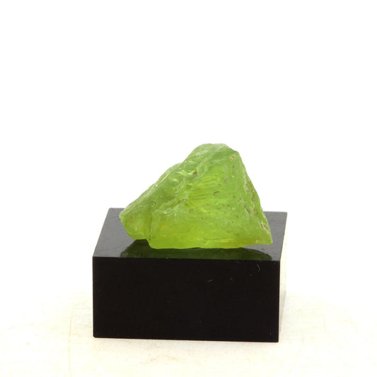 Péridot. 13.65 carats. Skardu District, Baltistan, Pakistan