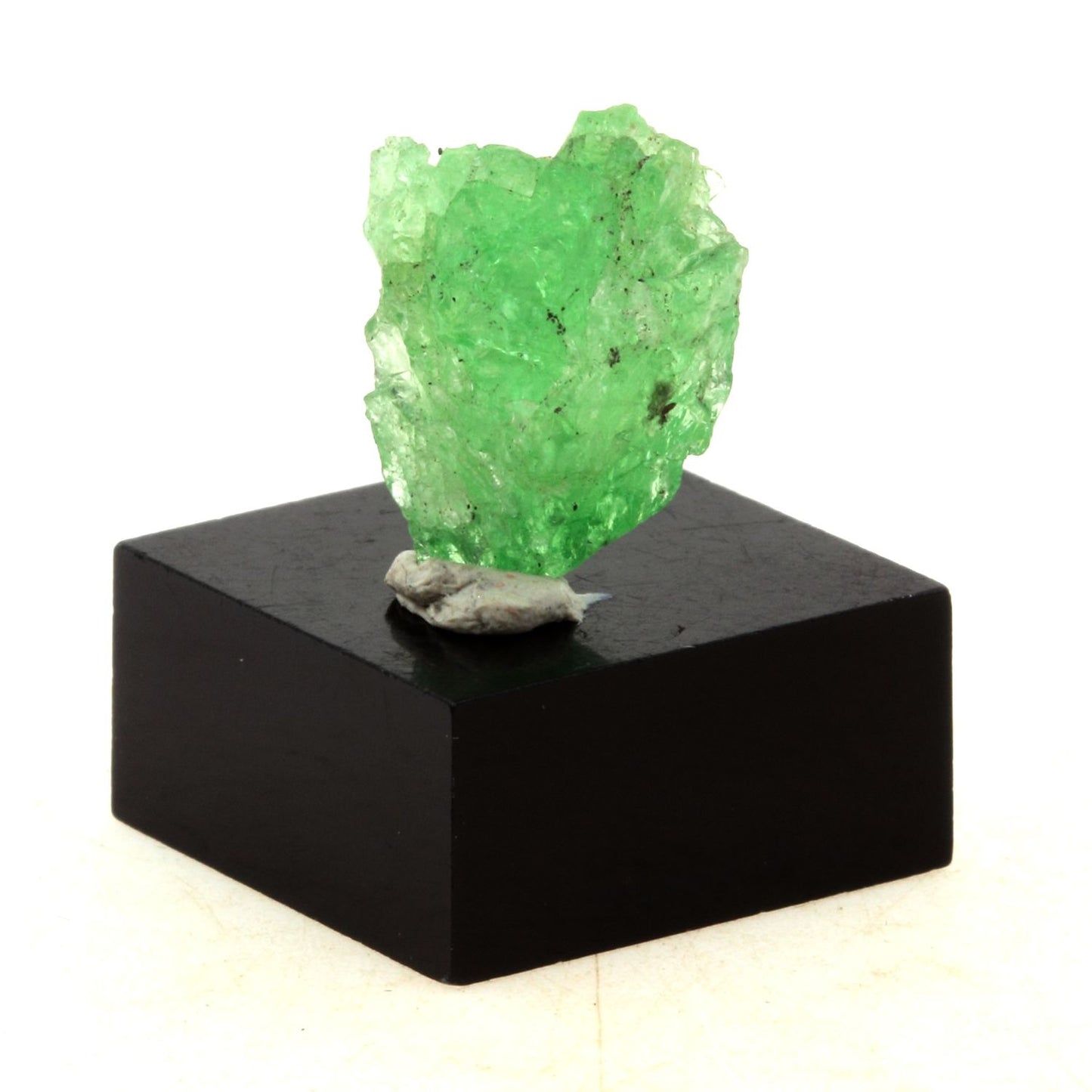 Grenat Tsavorite. 9.1 carats. Manyara Region, Tanzanie