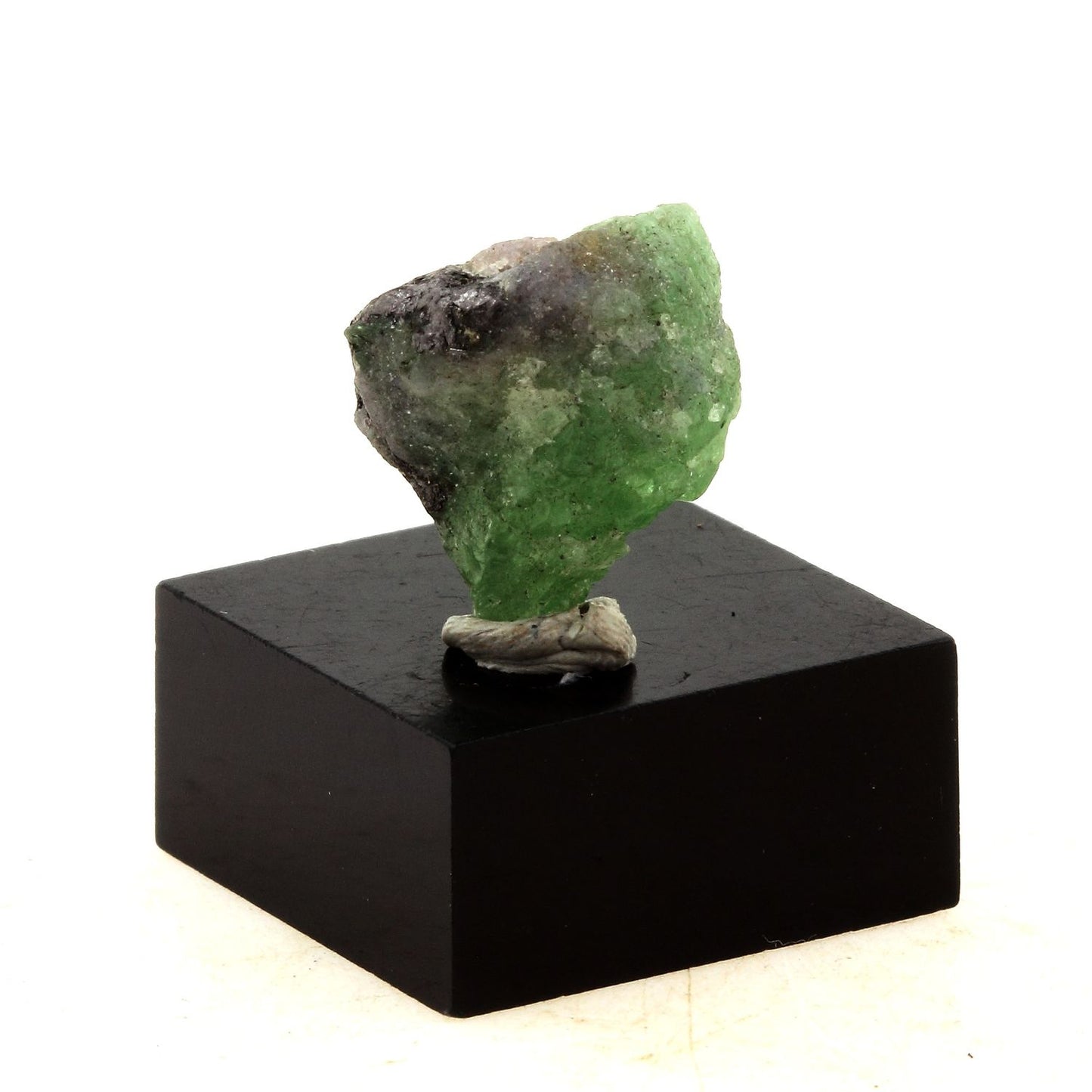 Grenat Tsavorite. 13.1 carats. Manyara Region, Tanzanie