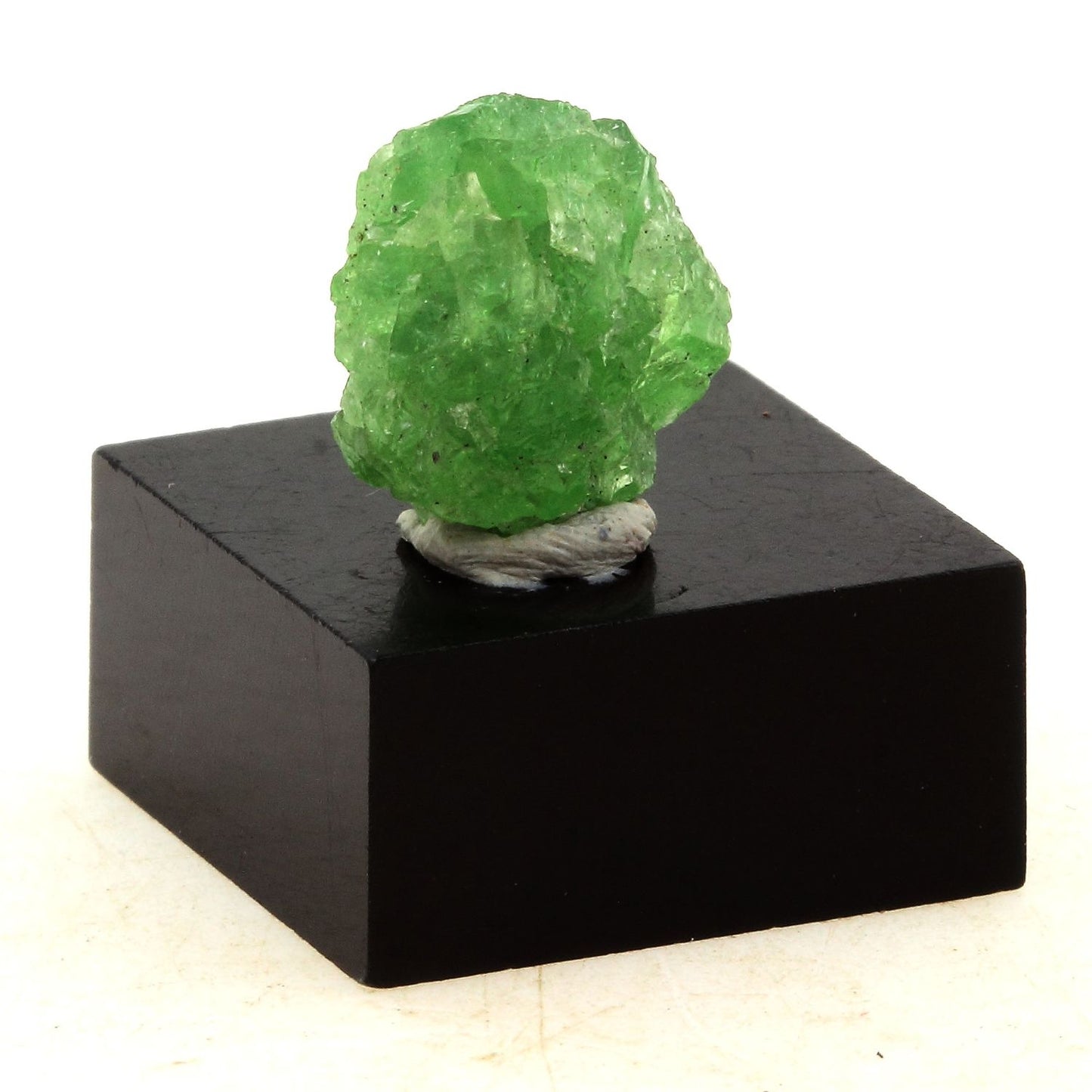 Grenat Tsavorite. 8.0 carats. Manyara Region, Tanzanie