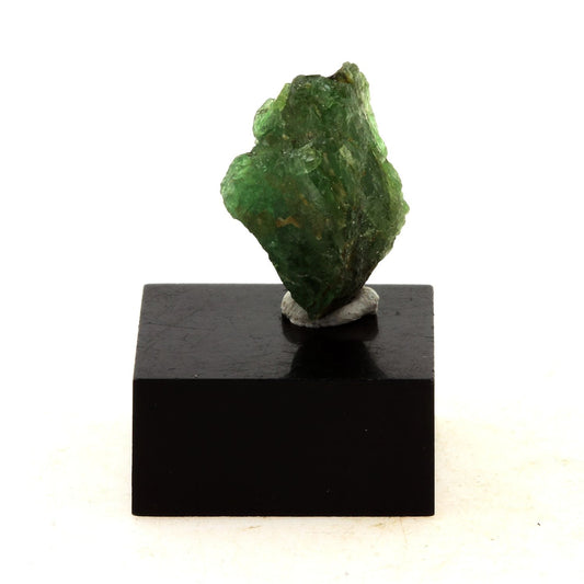 Grenat Tsavorite. 11.9 carats. Manyara Region, Tanzanie