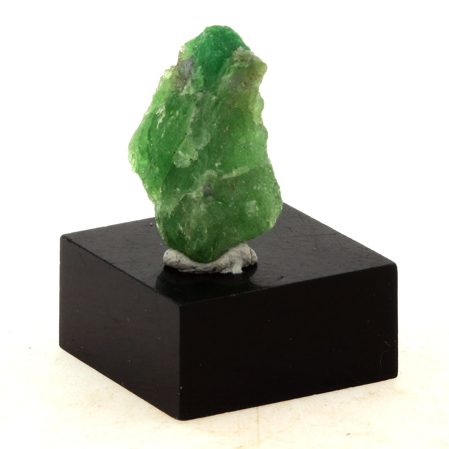 Grenat Tsavorite. 9.2 carats. Manyara Region, Tanzanie