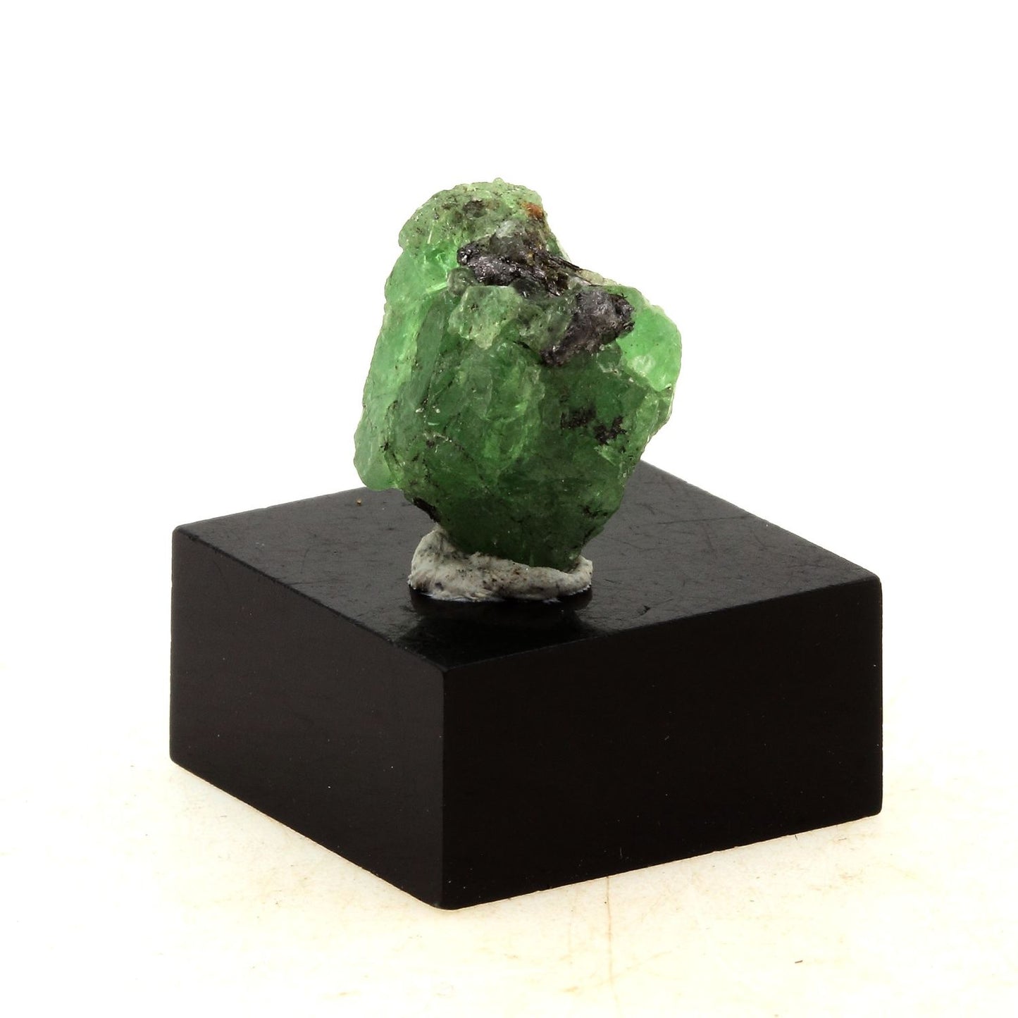 Grenat Tsavorite. 11.3 carats. Manyara Region, Tanzanie