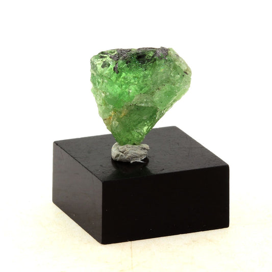 Grenat Tsavorite. 11.9 carats. Manyara Region, Tanzanie