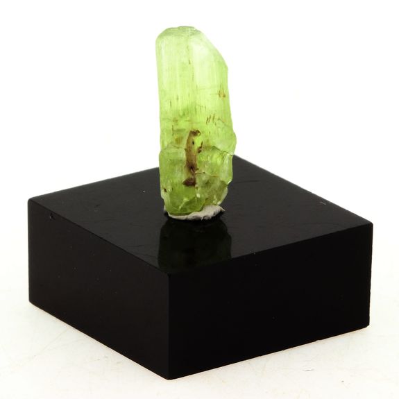 Péridot. 3.90 carats. Skardu District, Baltistan, Pakistan
