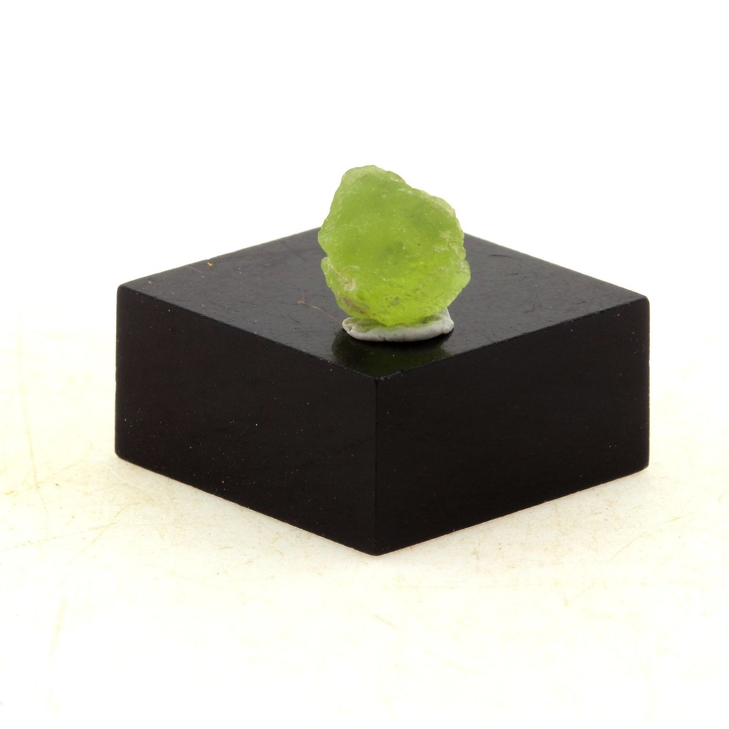 Péridot. 2.32 carats. Skardu District, Baltistan, Pakistan