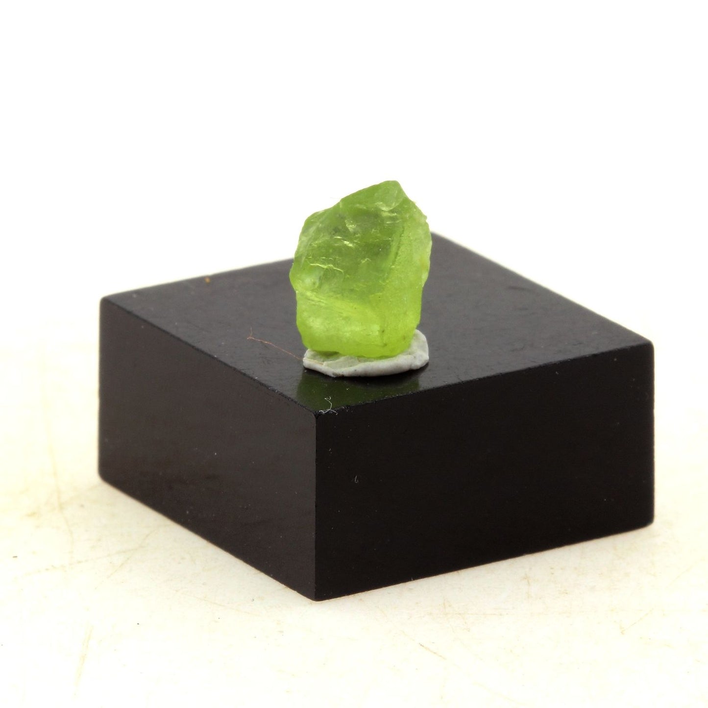 Péridot. 2.33 carats. Skardu District, Baltistan, Pakistan