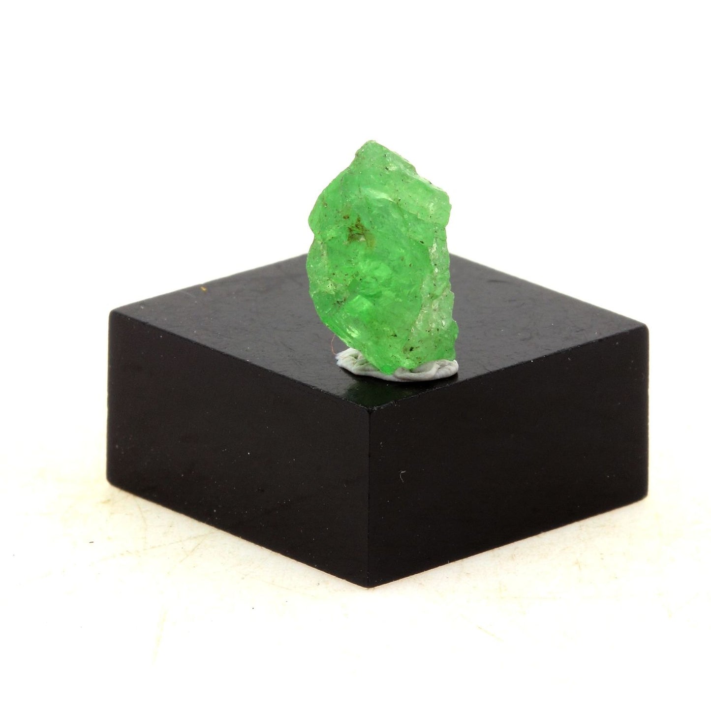 Grenat Tsavorite. 3.29 carats. Manyara Region, Tanzanie