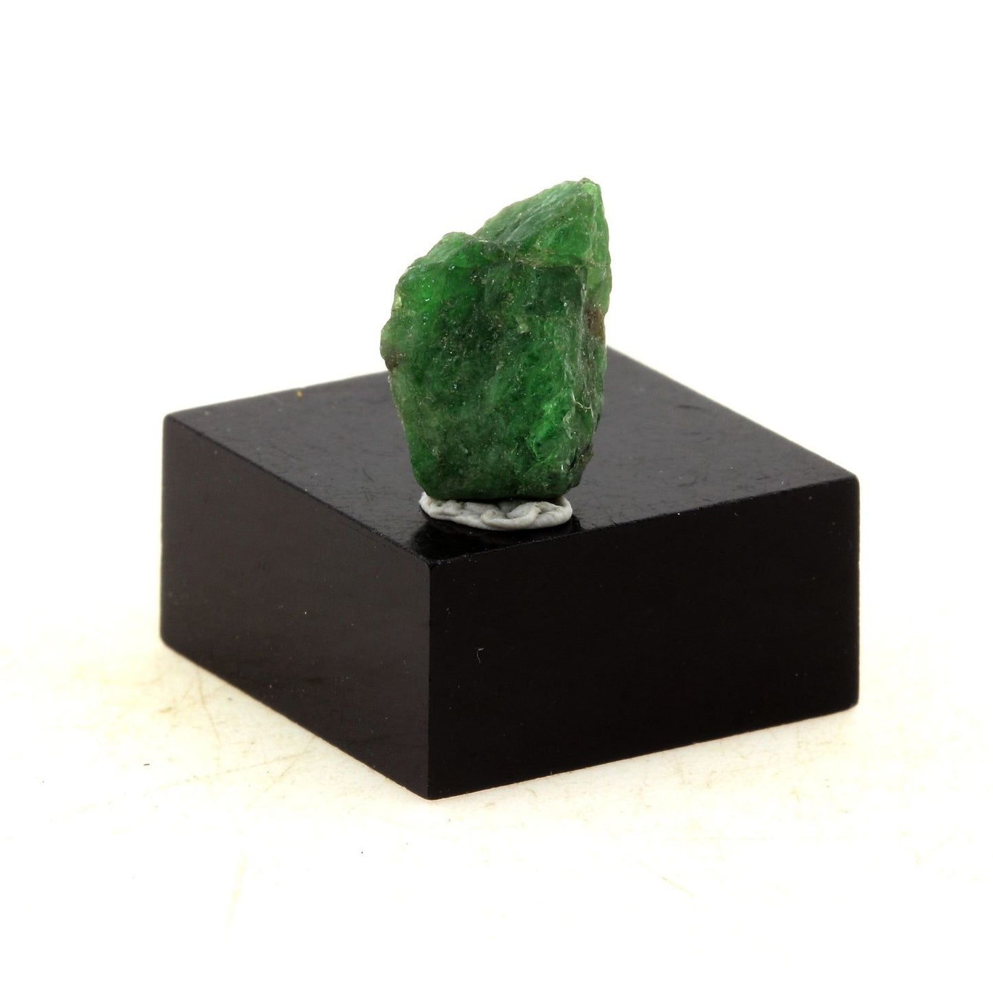 Grenat Tsavorite. 4.85 carats. Manyara Region, Tanzanie
