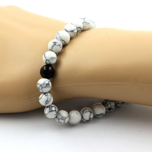 Howlite + Agate noire. Bracelet en Perles naturelles