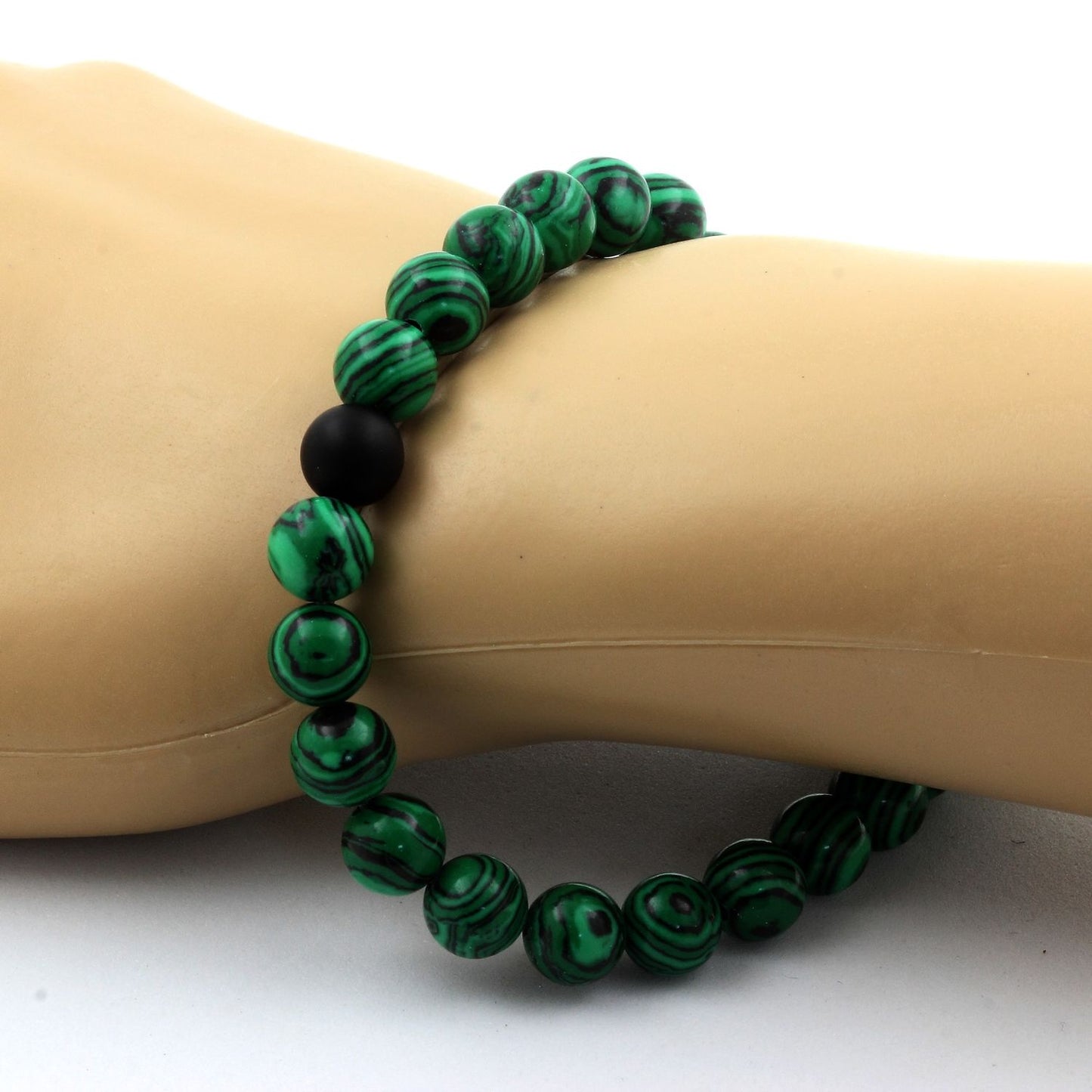Malachite (avec résine) + Onyx noir mat. Bracelet en Perles naturelles