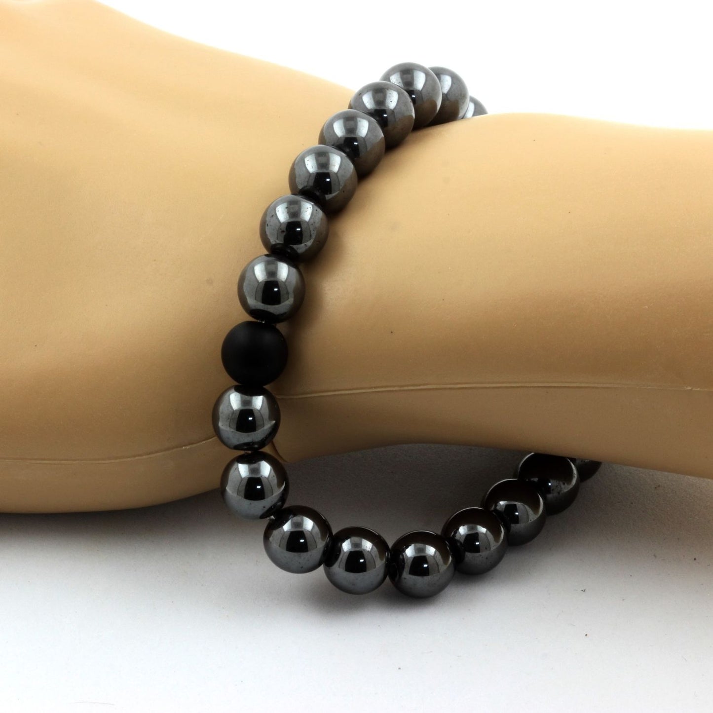 Hématite + Onyx noir mat. Bracelet en Perles naturelles