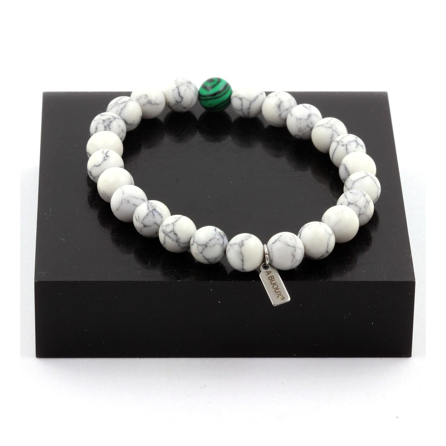 Howlite + Malachite (avec résine). Bracelet en Perles naturelles