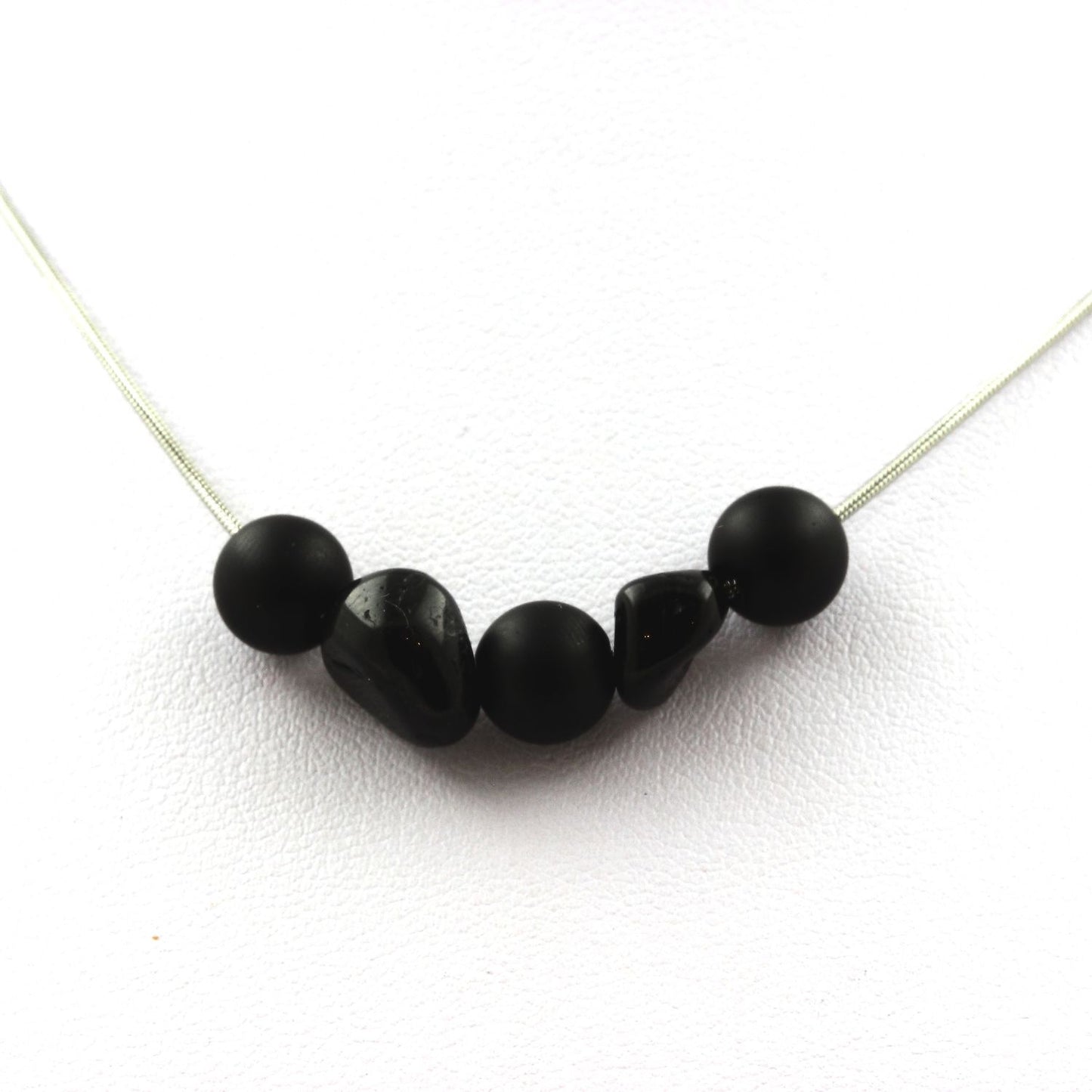 Collier perles Onyx noir mat 8 mm + Tourmaline Schorl du Brésil