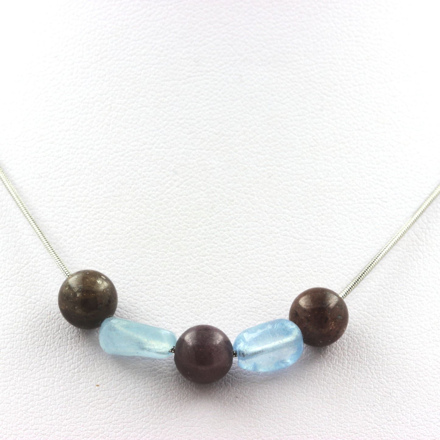 Collier perles Rubis de Mogok, Birmanie, Myanmar 8 mm + Aigue-Marine du Brésil