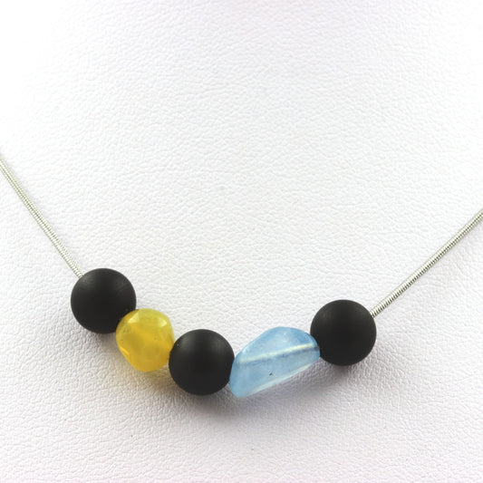 Collier perles Onyx noir mat 8 mm + Aigue-Marine du Brésil + Opale jaune d'Australie