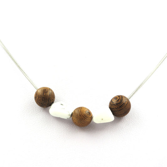 Collier perles bois 8 mm + Howlite des USA