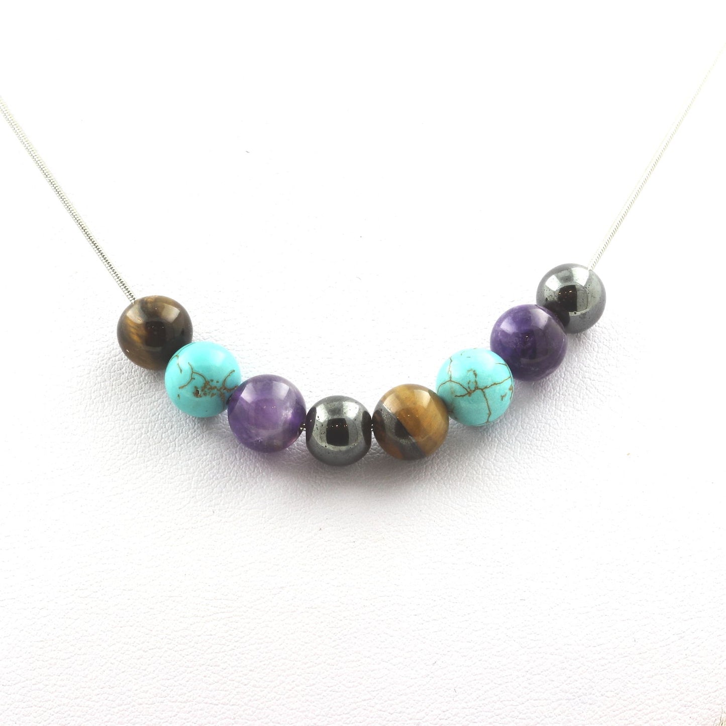 Collier perles Hématite + Howlite Turquoise + Améthyste + Oeil de Tigre 8 mm