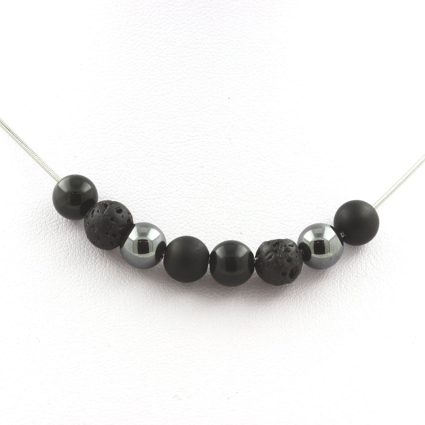 Collier perles Hématite + Lave + Onyx noir mat + Obsidienne noire 8 mm