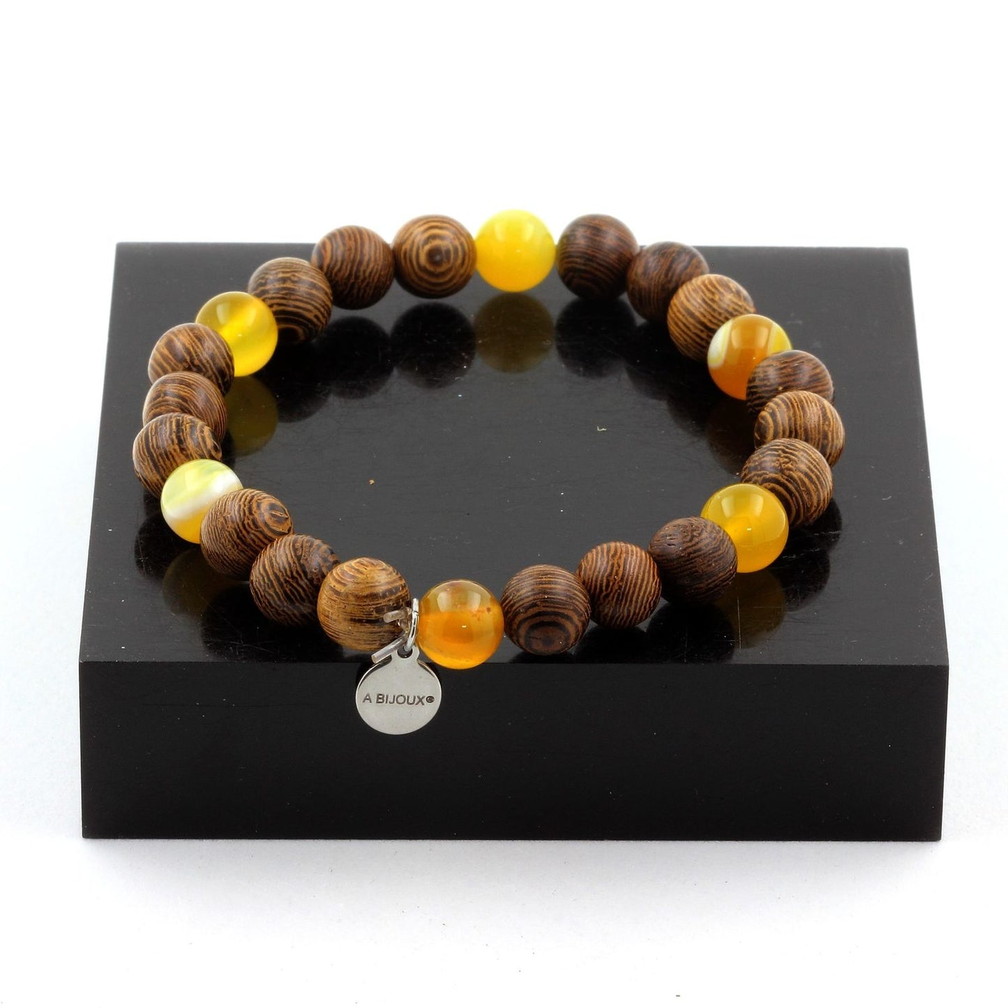 Sardonyx jaune + bois. Bracelet Perles naturelles