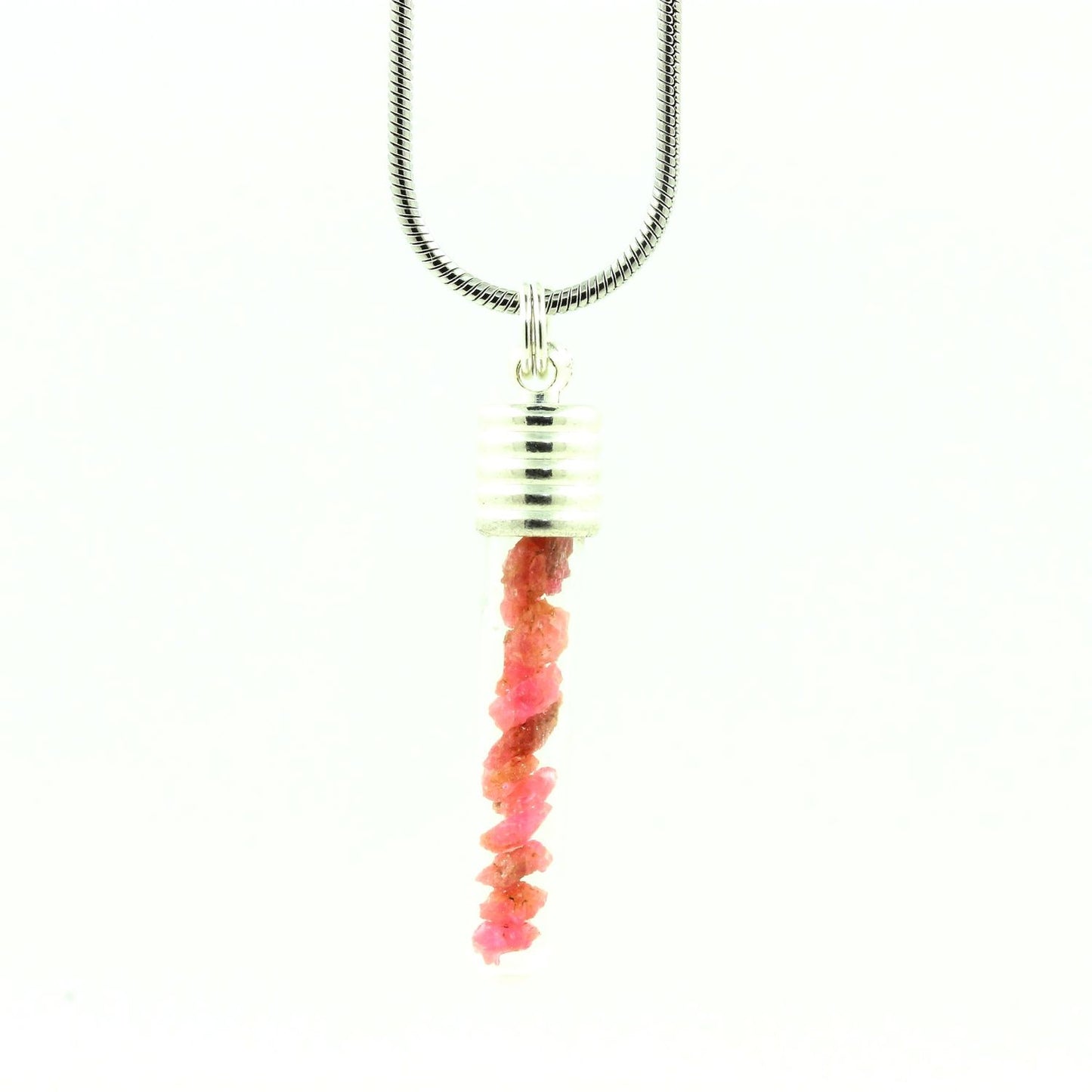 Collier Spinelle brut modèle tube et spirale