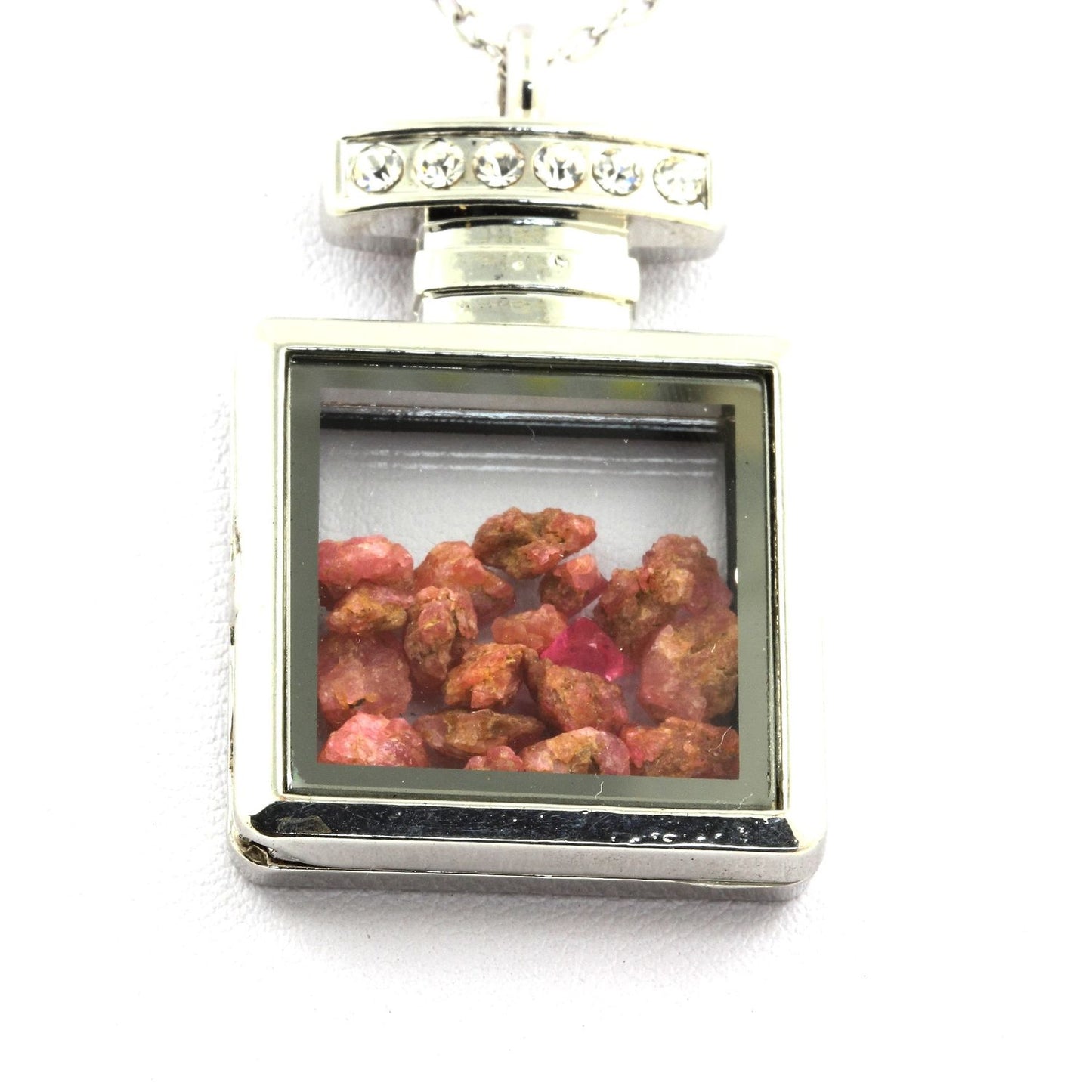 Collier Spinelle naturels modèle Hexagone