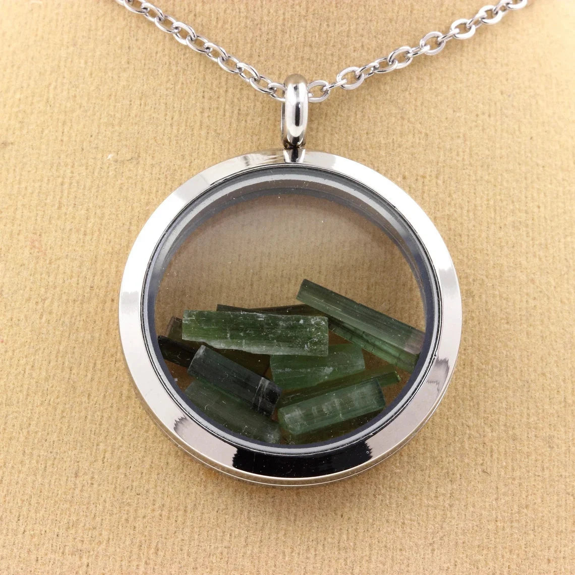 Collier Tourmaline verte modèle médaillon