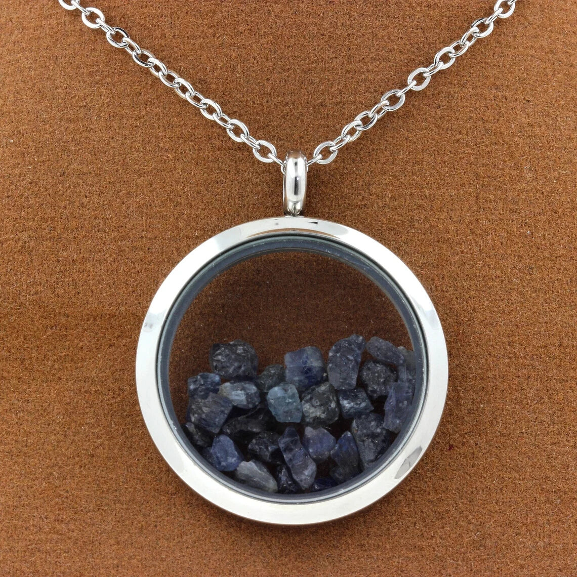 Collier Saphir modèle Médaillon
