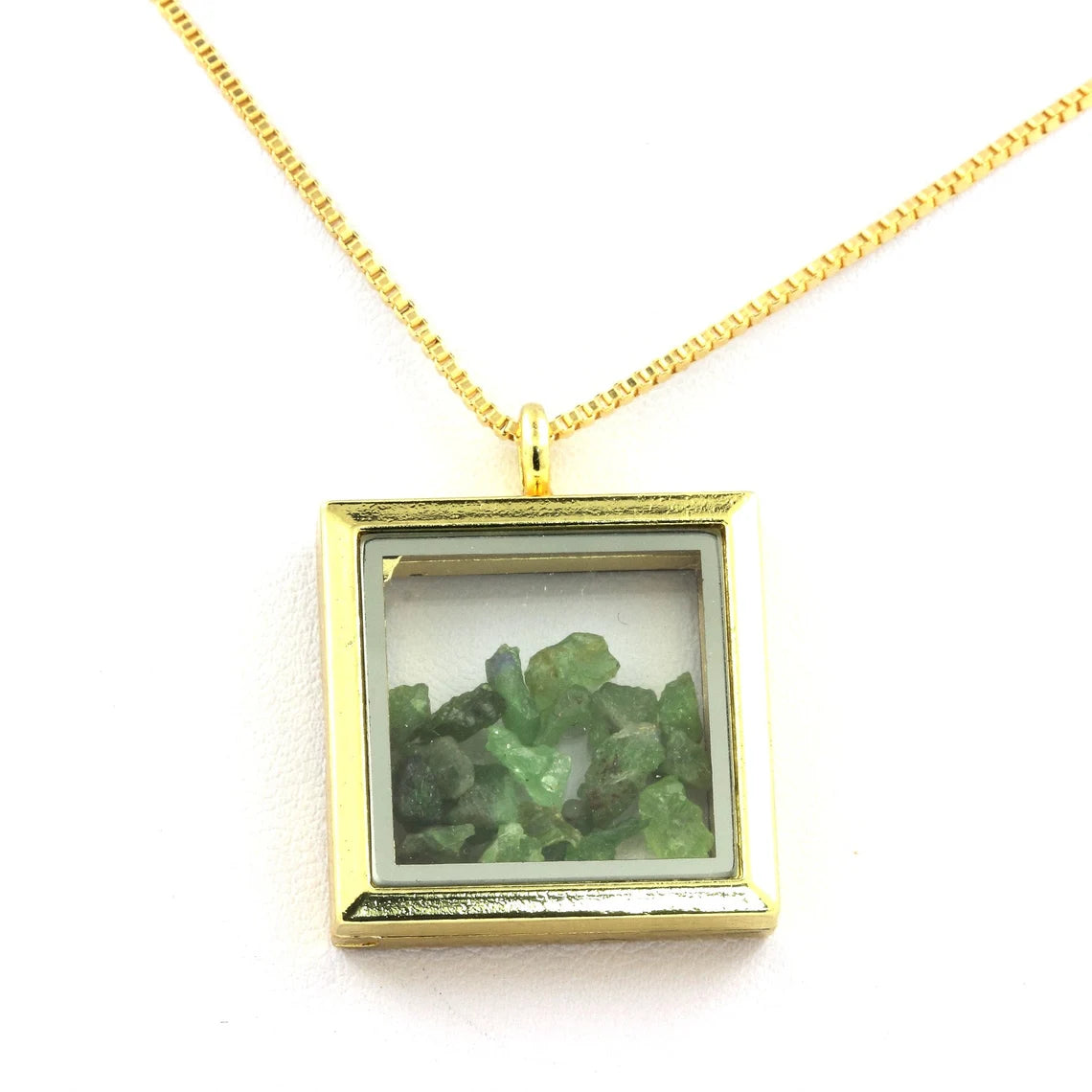 Collier Grenat Tsavorite naturels modèle carré