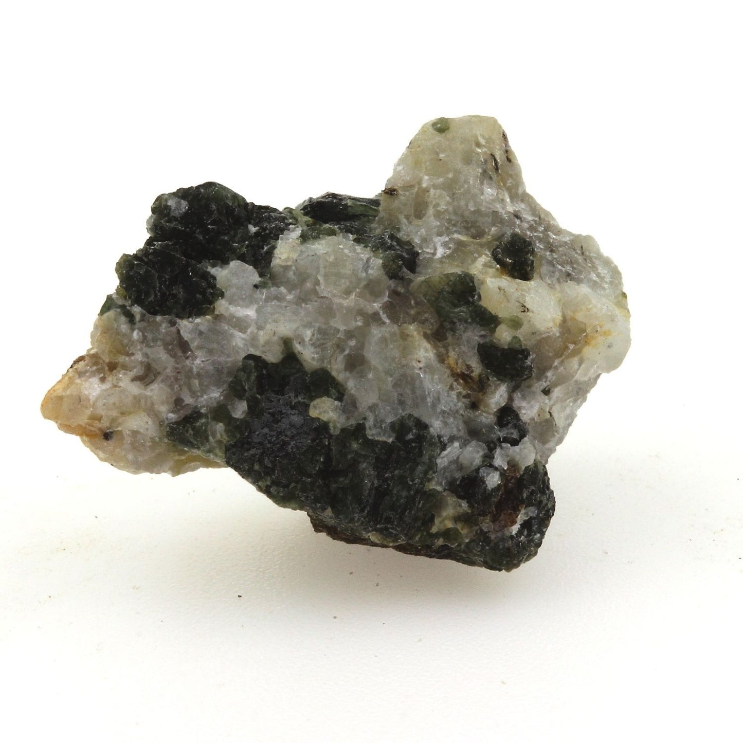 Campylite. 23.5 carats, Gouverneur, New York, USA