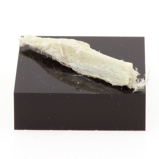 Byssolite. 7.8 carats. Thetford Mines, Québec, Canada