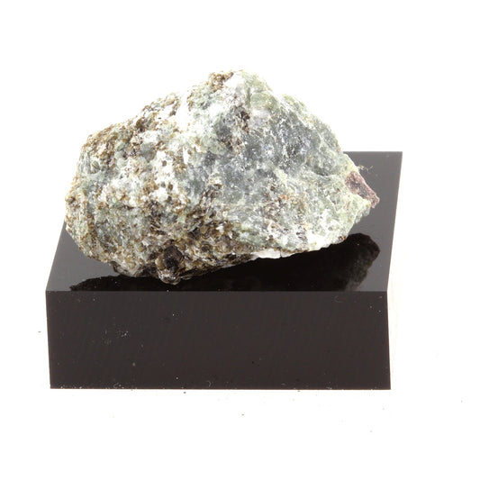 Chlorite + Alurgite, 46.0 carats, Grenville, Québec, Canada