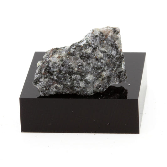 Embrechite. 29.1 carats. Grenville, Québec, Canada