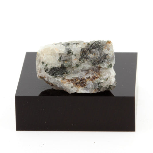 Feldspatoid syenite, 26.3 carats, Ottawa, Ontario, Canada