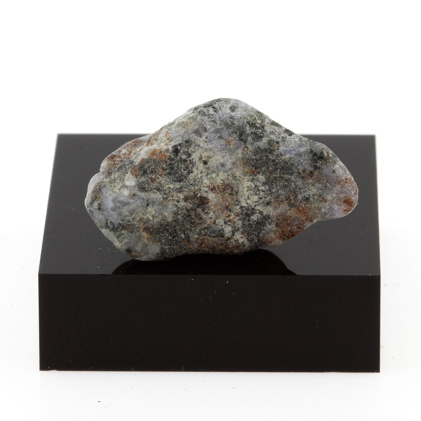 Feldspatoid syenite, 18.6 carats, Ottawa, Ontario, Canada