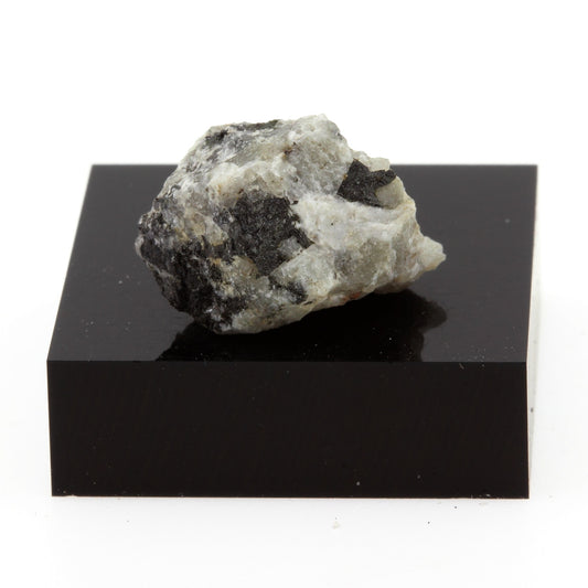 Monzodiorite, 17.6 carats, Lanark, Ontario, Canada