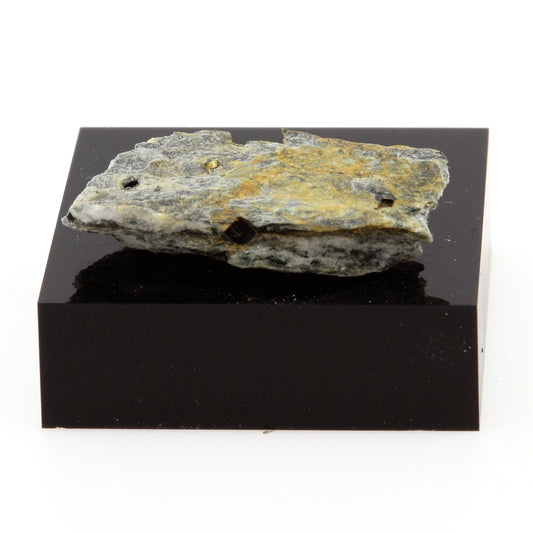 Slate + Pyrrhotite, 13.8 carats, Montauban, Québec, Canada