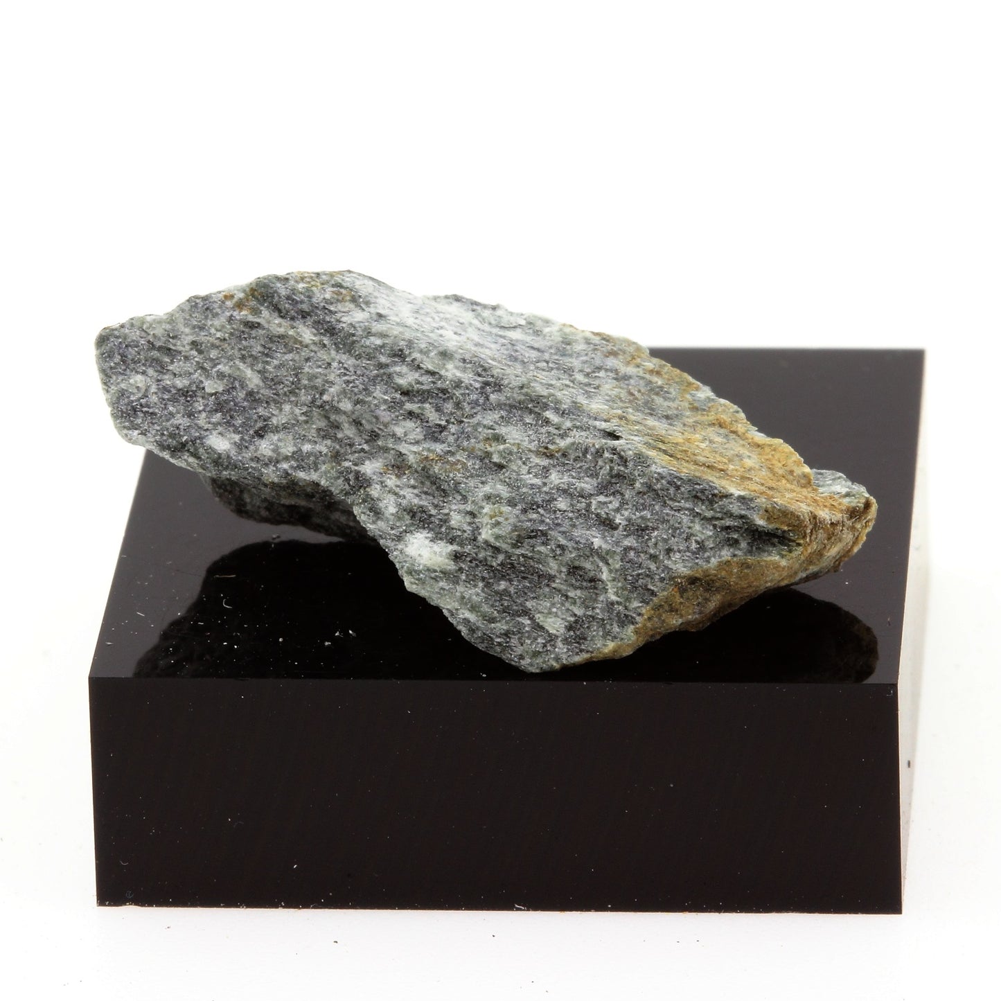 Devillite. 20.0 carats. Lennoxville, Québec, Canada