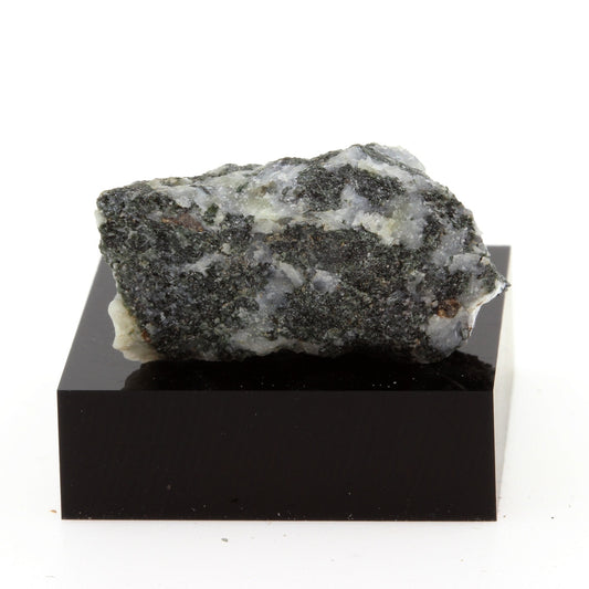 Alaskite mineral. 41.5 carats. En provenance de New Liskeard, Ontario, Canada.