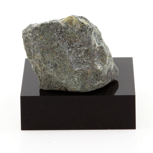 Delessite. 43.3 carats. Estrie, Québec, Canada