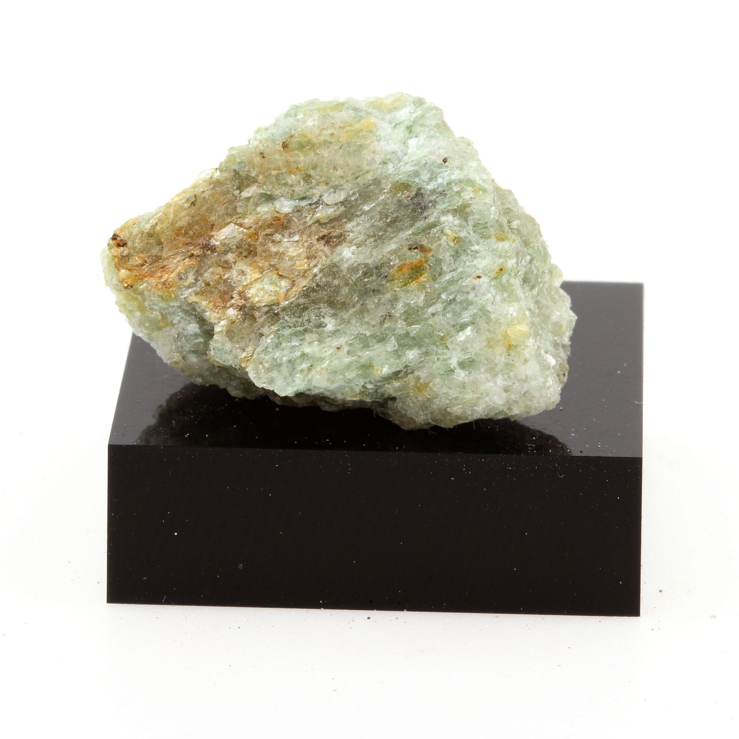 Disthène. 46.2 carats. North Bay, Ontario, Canada