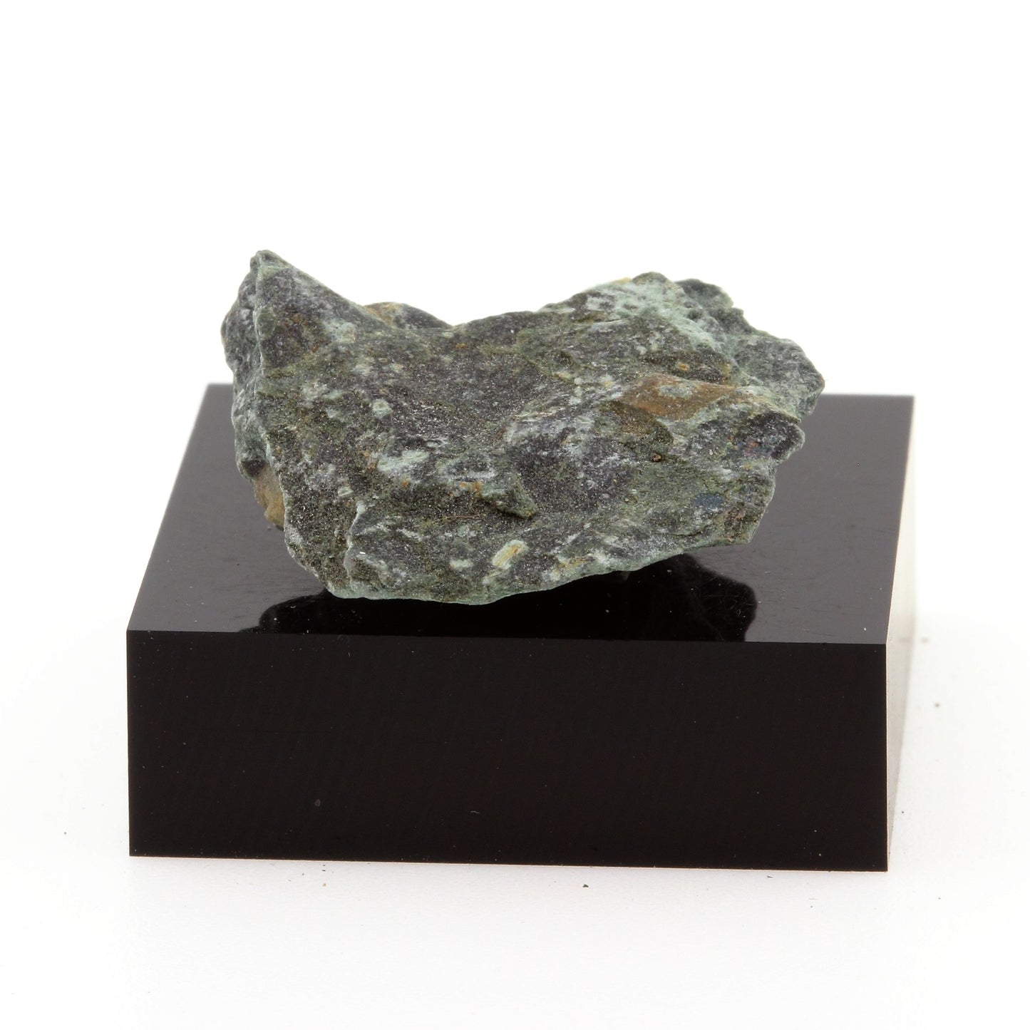 Chalcostibite. 28.3 carats. Estrie, Québec, Canada