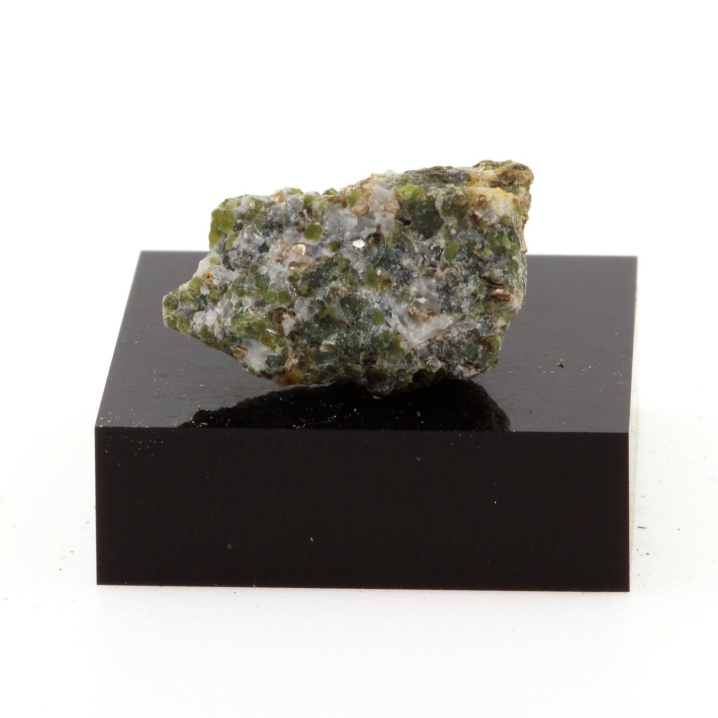 Epidote Schist, 17.5 carats, Madoc, Ontario, Canada