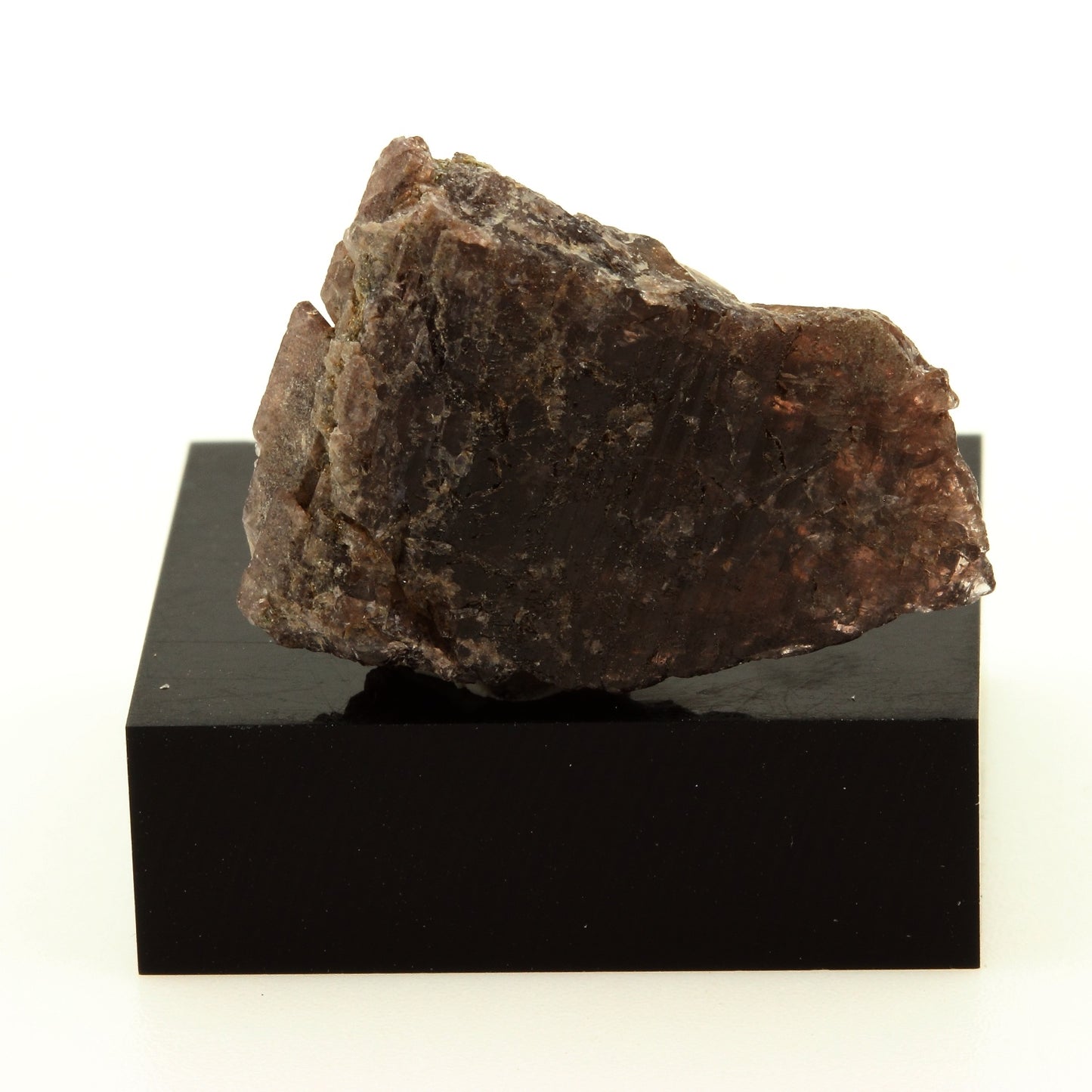 Axinite. 31.3 carats. Chamrousse, Belledonne, Isère, France