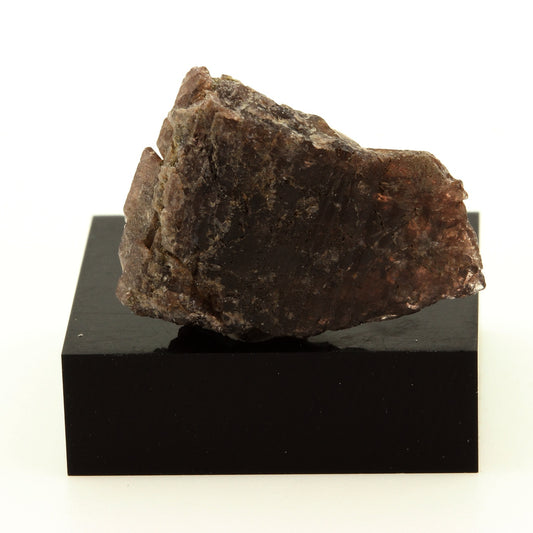 Axinite. 31.3 carats. Chamrousse, Belledonne, Isère, France