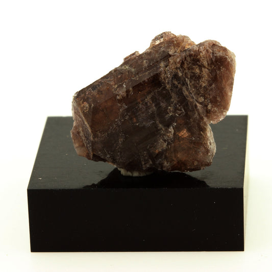 Axinite. 21.1 carats. Chamrousse, Belledonne, Isère, France