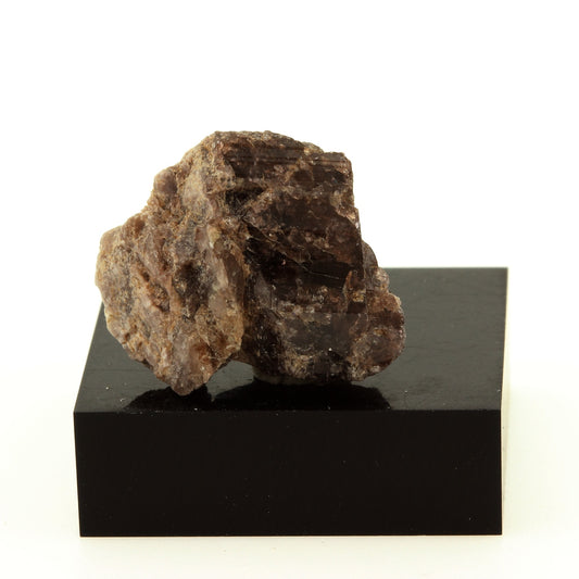 Axinite. 30.2 carats. Chamrousse, Belledonne, Isère, France